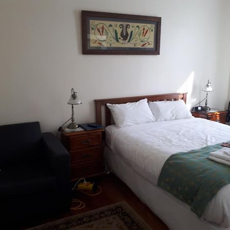 Acacia Bed And Breakfast 셰필드 외부 사진